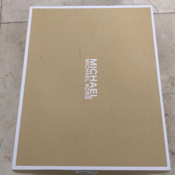 Shoes - Picture 1 of 5